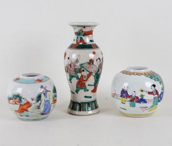 VAS samt BOJANER, 2 st, Kina, 1900-tal.