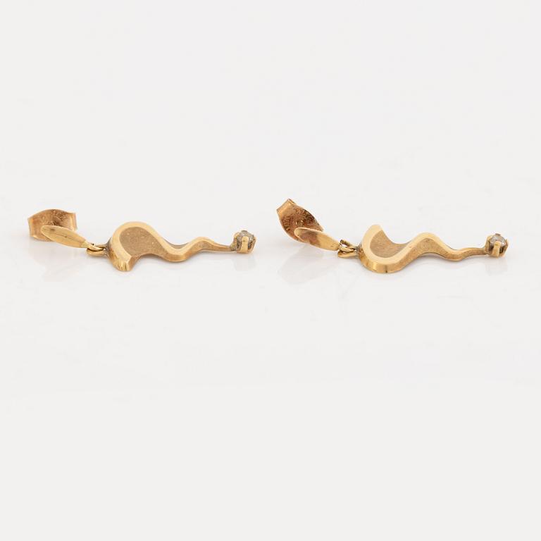 18K gold necklace and earrings, Pernilla Wiberg collection, Alton.