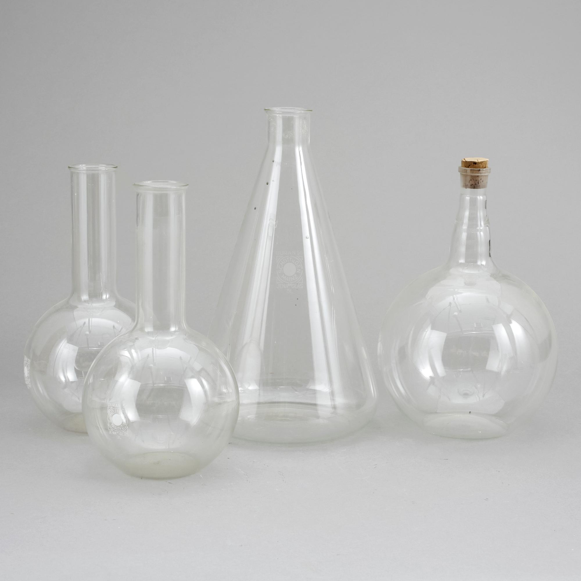 FLASKOR, 4 st, för laboratorium, Schott & Gen, Jenaer Glaswerk, 1900-tal.