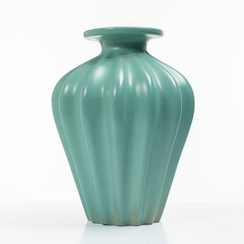 Ewald Dahlskog, A vase, Bo Fajans, 1940s.