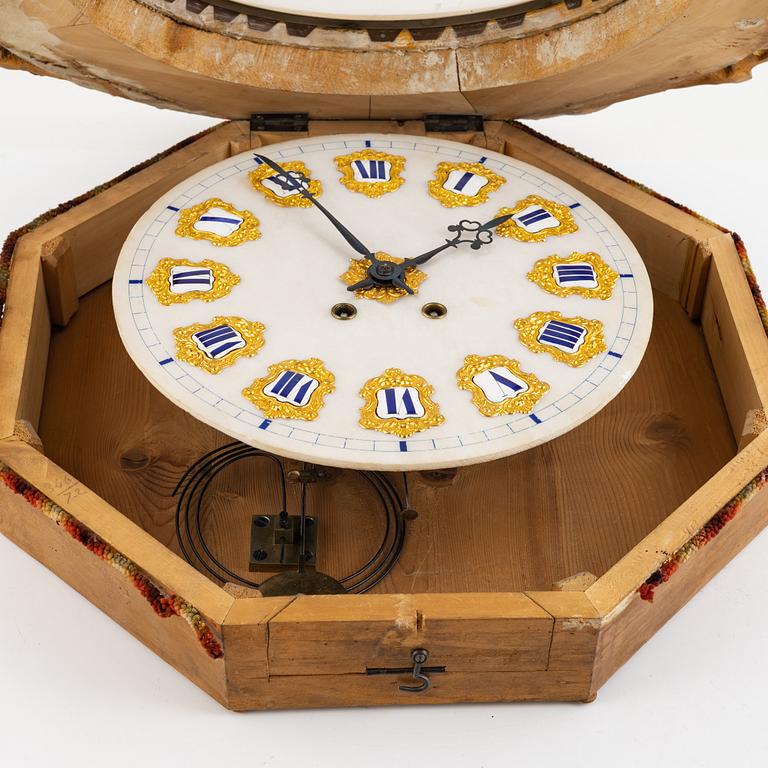 A wall clock, late 19th Century.