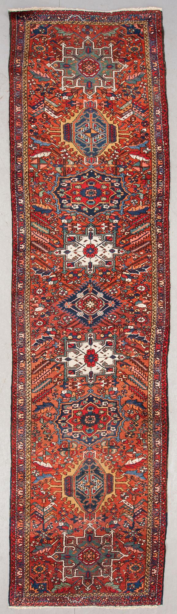 GALLERIMATTA, old/semiantik, Heris, ca 377 x 98 cm.