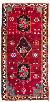 An old Hamadan carpet 282x143 cm.