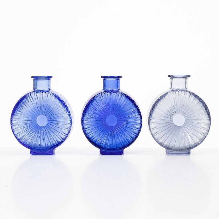 Helena Tynell, six 'Sun bottle' glass flasks, Riihimäen Lasi Oy. Manufactured between 1964-74.