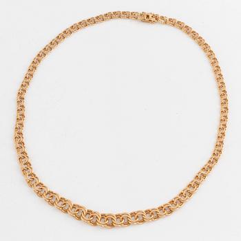 18K gold necklace.