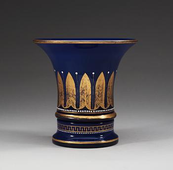 A Russian blue glass Cashe-pot with stand, Nikol'skoye glass factory, attributed to Alexander Vershinin, circa 1800.