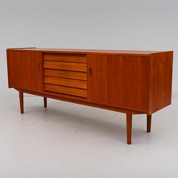 SIDEBOARD, "Trio", Nils Jonsson, Troeds, 1900-talets andra hälft.