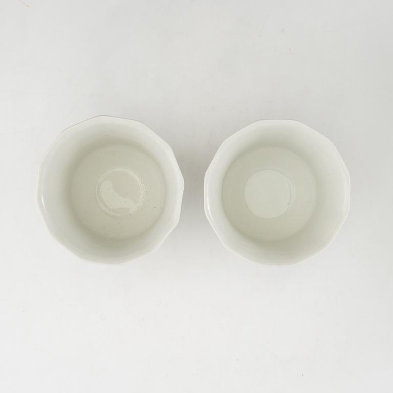 Service approximately 140 pieces "Blue Flower" Royal Copenhagen Denmark 20th century porcelain.