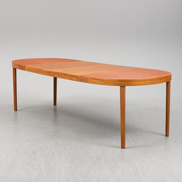 A walnut dining table from Skaraborgs Möbelindustri AB, Tibro, second half of the 20th Century.