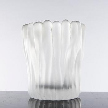 A Tapio Wirkkala glas vase, "Jäkälä/Renlav", signed and numbered 3515.