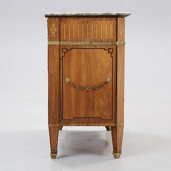 A Gustavian late 18th century commode by G Foltiern, not signed.