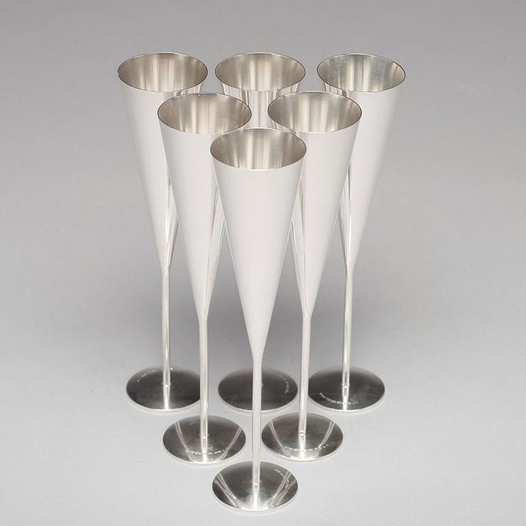 Eduard Gaudy, six sterling silver champagne flutes, Stockholm 1989.