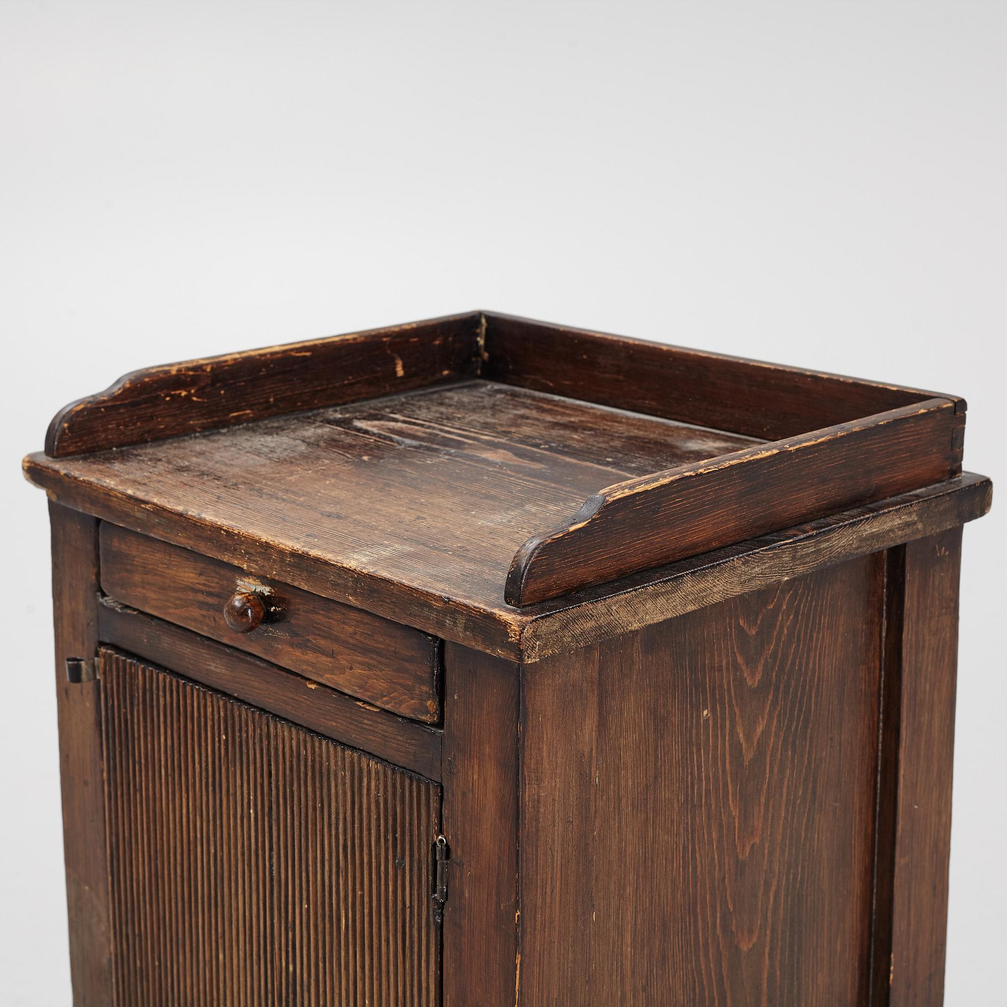 Nattduksbord, 1800-tal.