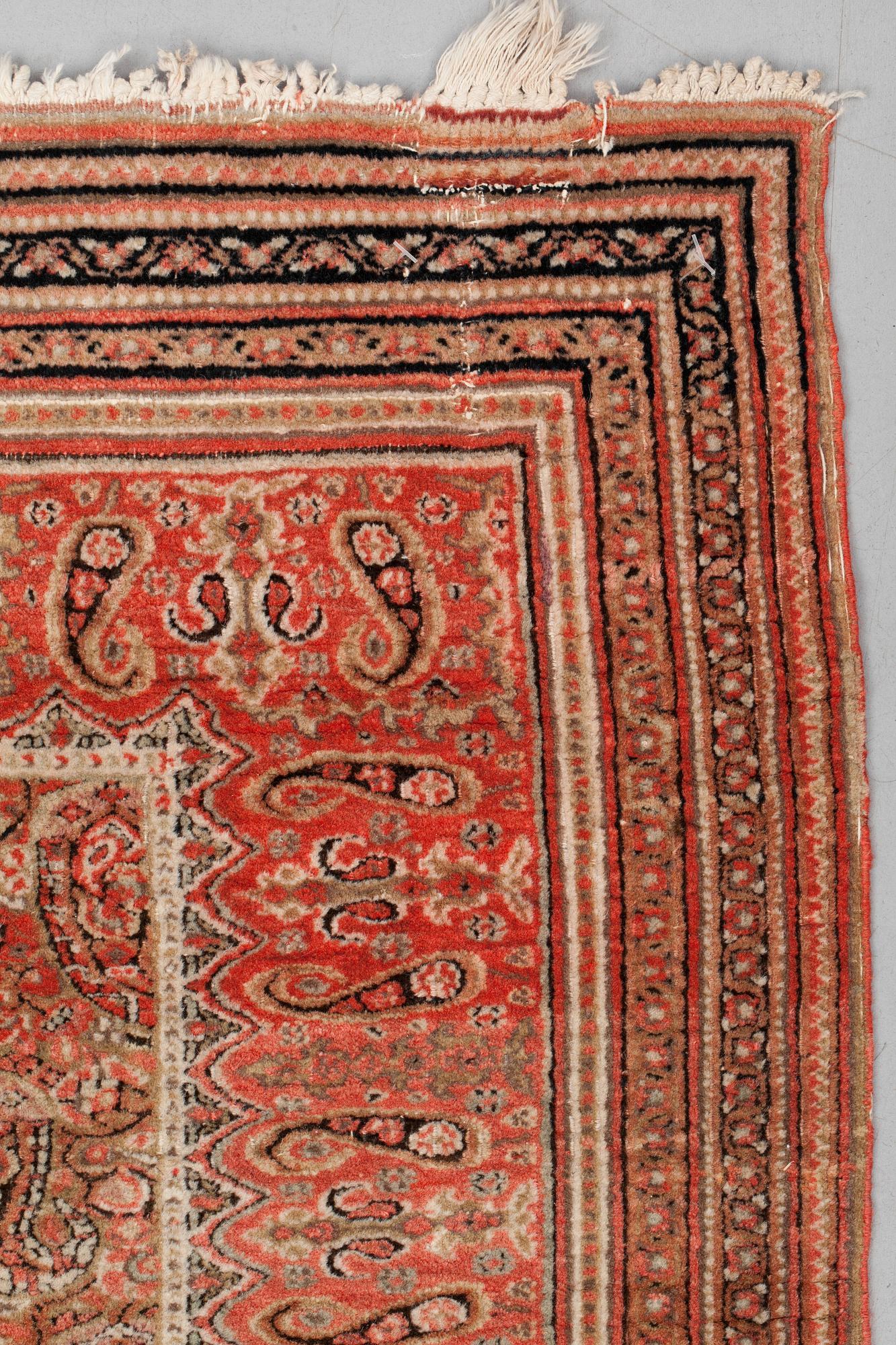 ANTIK KHORASAN. 206,5 x 133 cm.