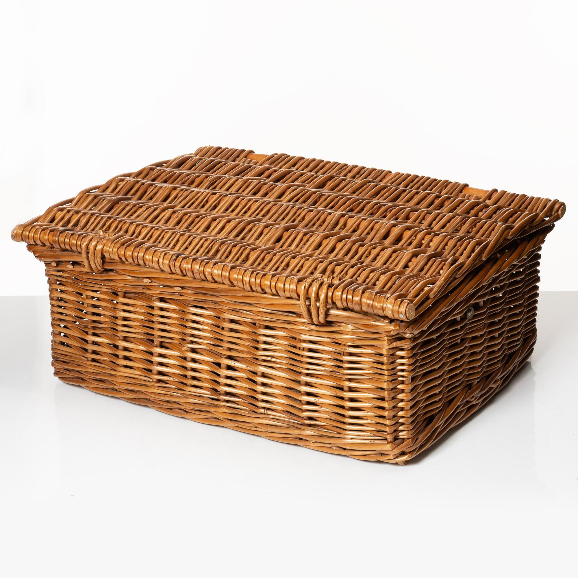 Mulberry, Picnic basket, England, early 20th century.
