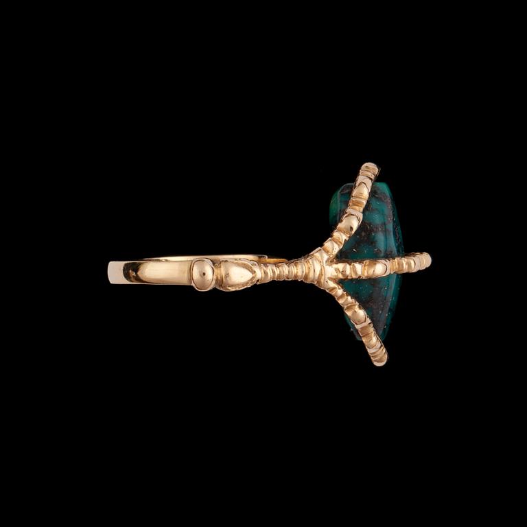 RING, 18 k guld, turkos, utländska stämplar, 1900-talets andra hälft. Tot vikt ca 7 g.