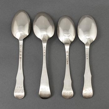 SKEDAR, 4 st, silver, Sverige. Bl a Petter Sundelius, Visby 1792 & Jöns Björkman, Karlskrona 1760. Vikt ca 217 gram.
