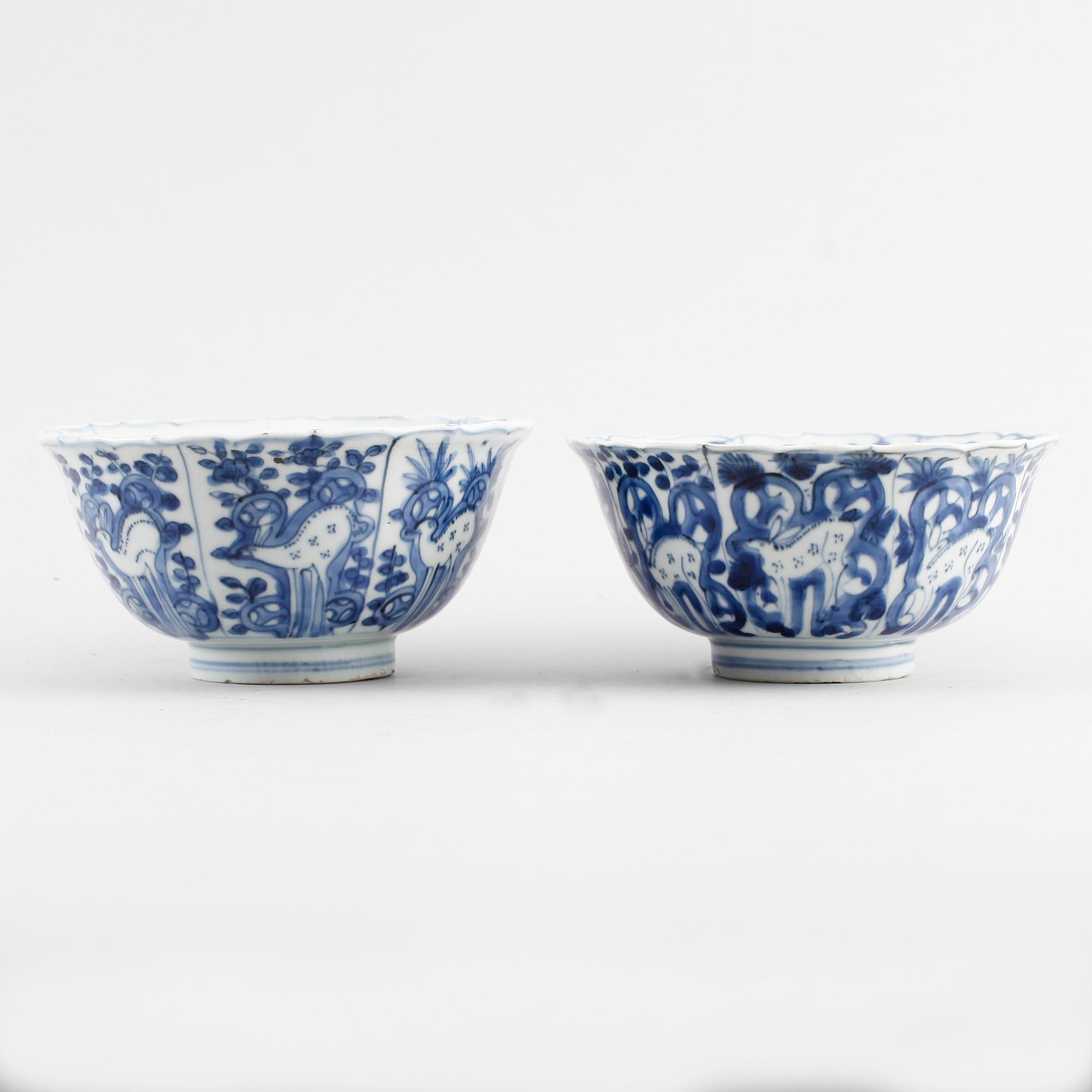 Two blue and white bowls, Ming dynasty, Wanli (1573-1612).