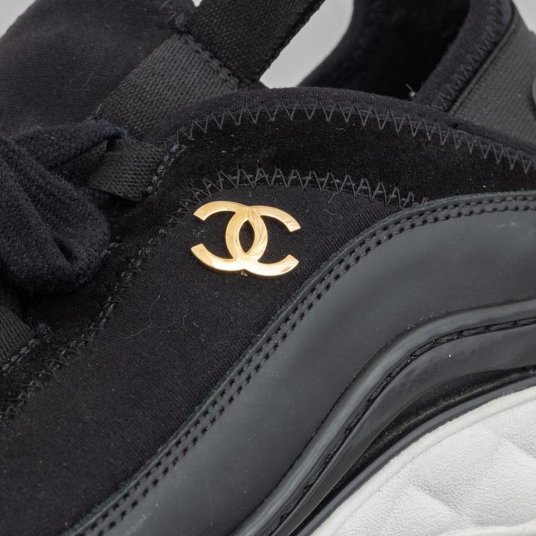 Chanel, sneakers, size 39.