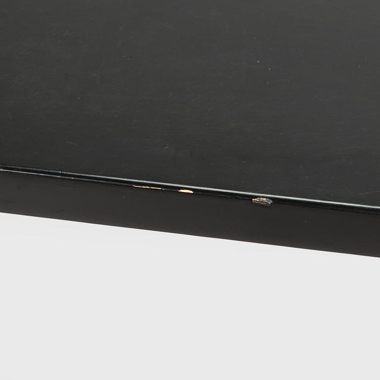 Alvar Aalto, a model '82A' table, Artek, Finland, late 20th century.