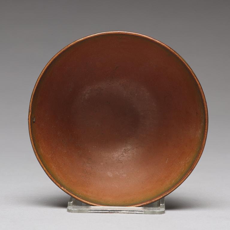 A brown glazed temmoku bowl, Henan, Song dynasty (960-1279).