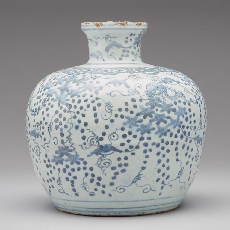 A blue and white vase, Ming dynasty (1368-1644).