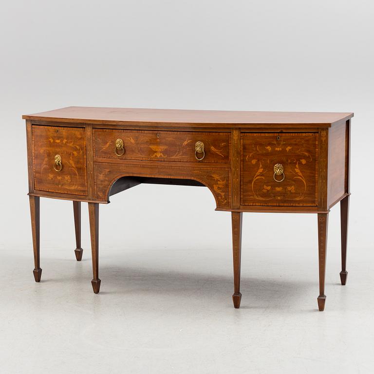 Sideboard, England, Georg III-stil, 1900-tal.