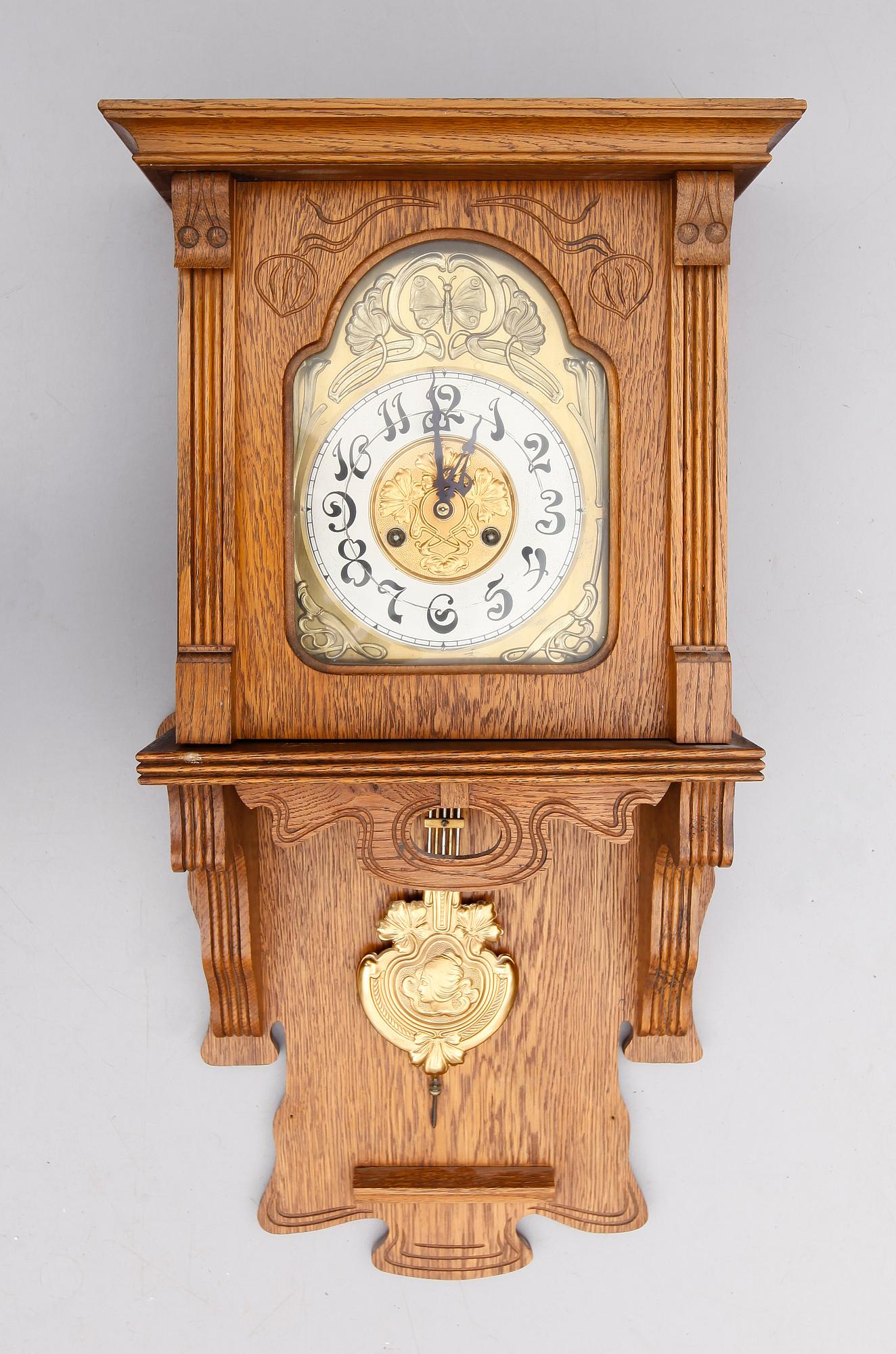 VÄGGUR, jugend, 1900-talets mitt.