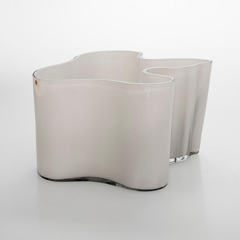 Alvar Aalto, vas, modell 3031, signerad Alvar Aalto. Iittala 1950-tal.