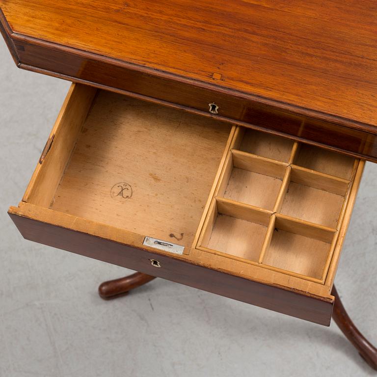 A SEWING TABLE, Stockholm. Late 18th century.