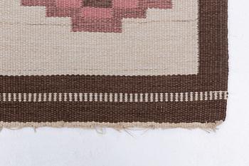 Erik Lundberg, a carpet, 'Skogsstjärnan', Vävaregården, Eringsboda, circa 300 x 202 cm.