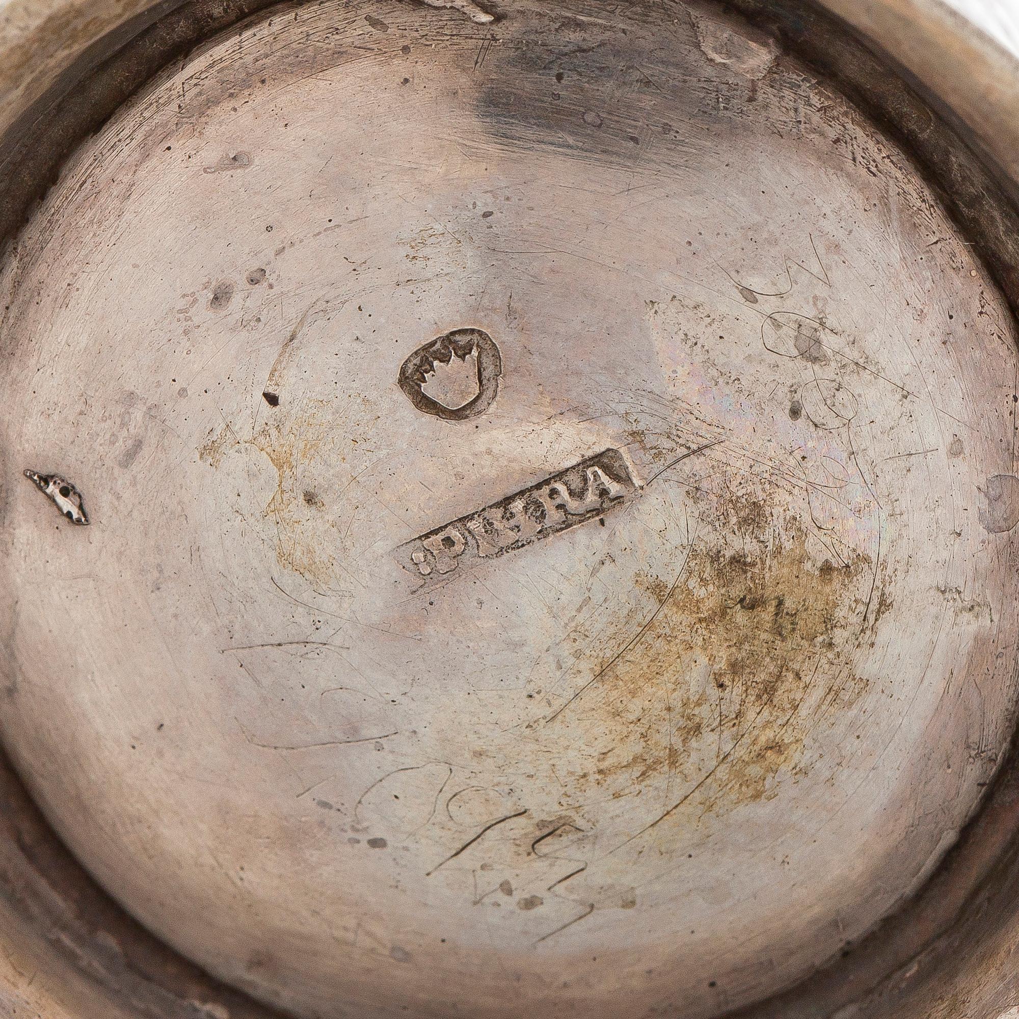 Anders Törnqvist vanhempi, pikari, hopea, Turku 1780 ja Anders Pihra, Turku, toiminut 1803-31.