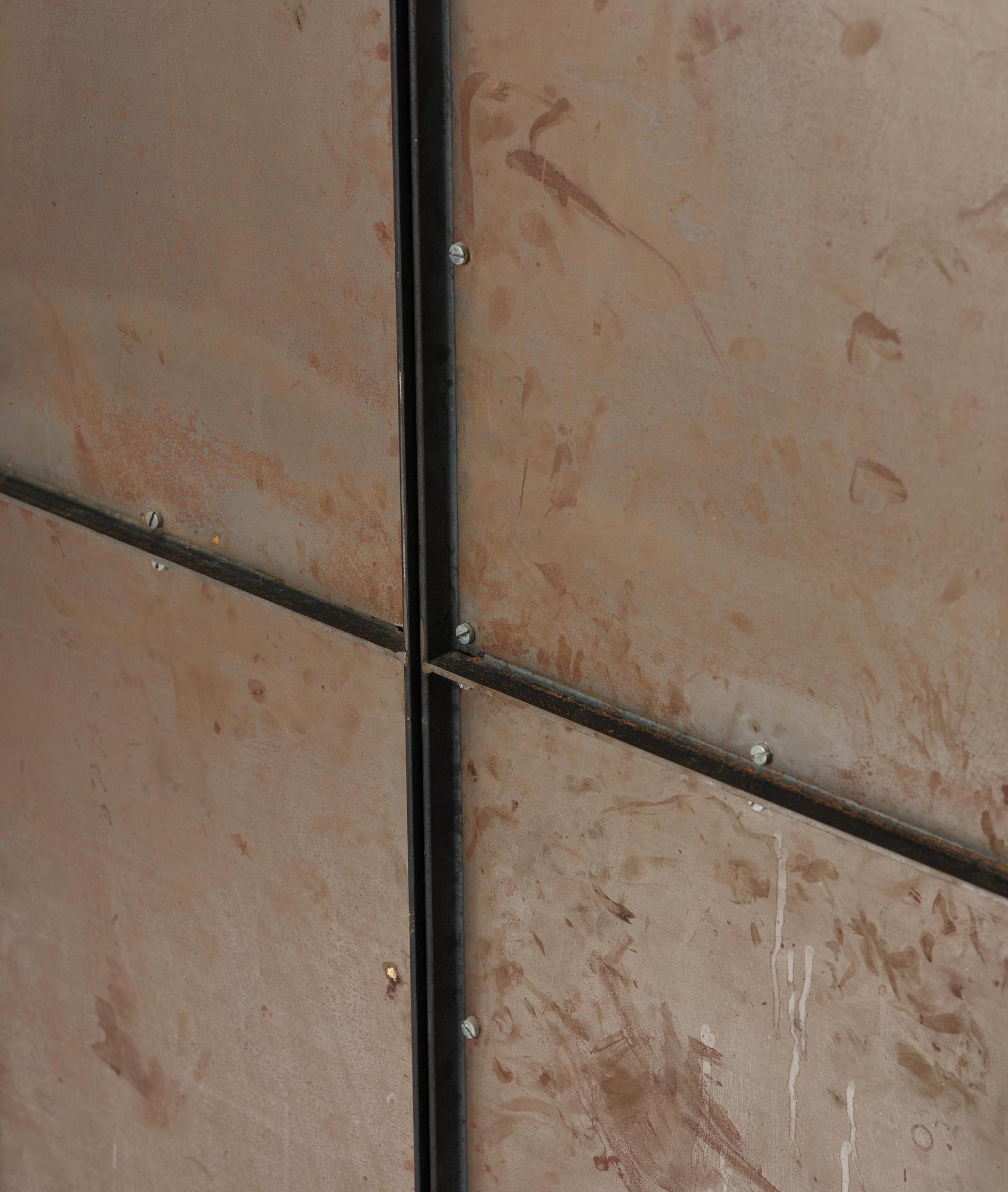 Jonas Bohlin, skåp, "Slottsbacken", ed. 193/200, Källemo, Värnamo, efter 1987.