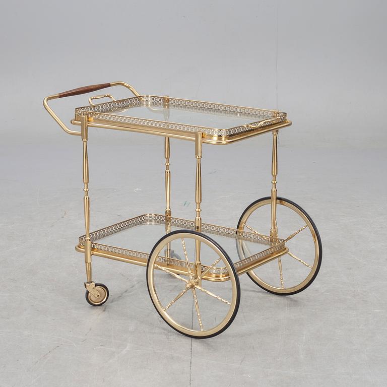 SERVERINGSVAGN, mässing och glas. 1900-talets senare hälft.