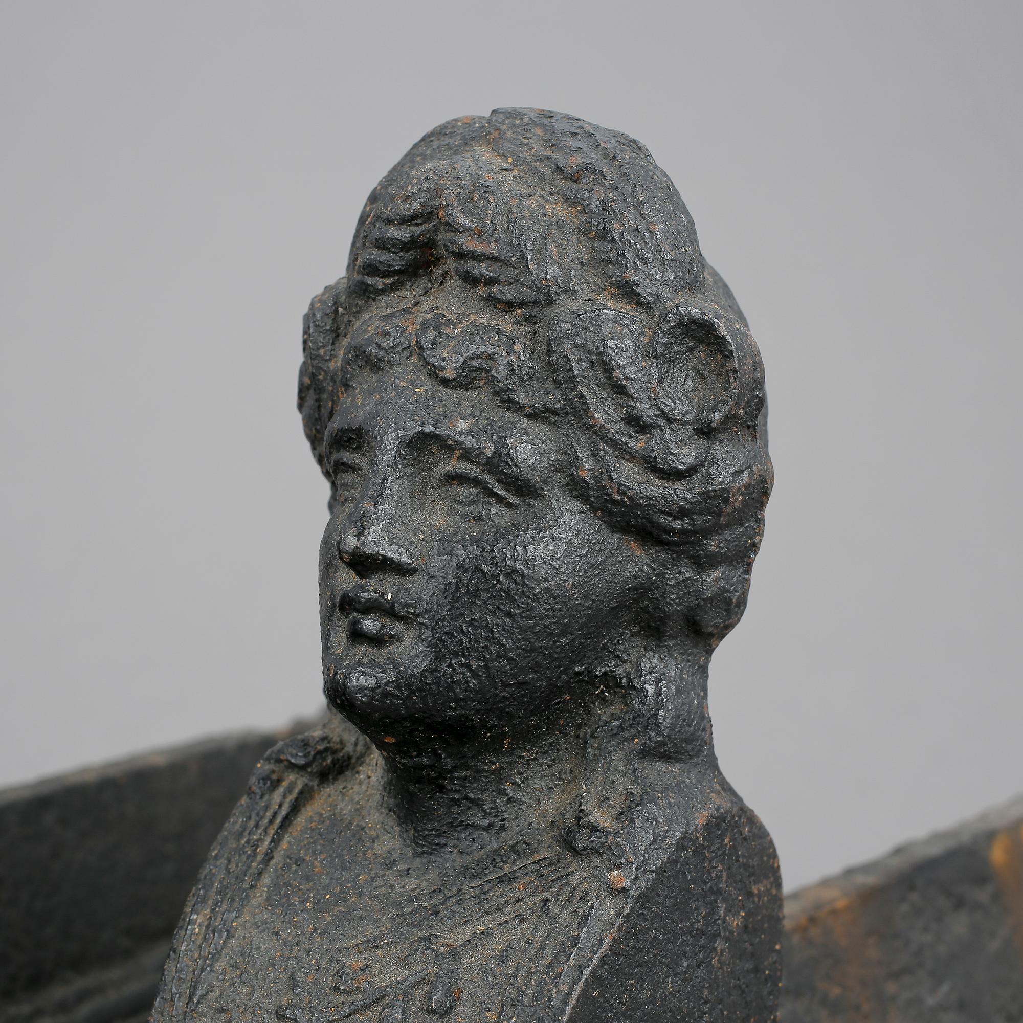 ELDHUNDAR, ett par, empirestil, 1900-tal.