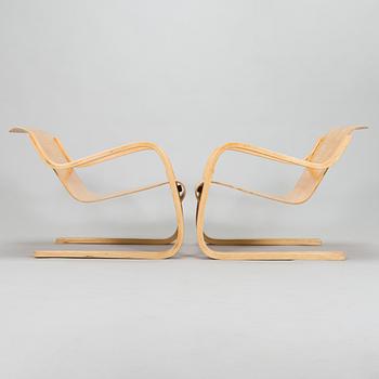 Alvar Aalto, a pair of 1940s/50s '31' armchairs for O.Y. Huonekalu- ja Rakennustyötehdas A.B.