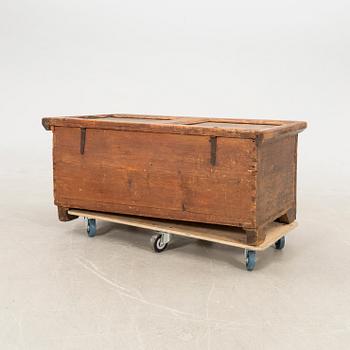 Kista Transylvanien daterad 1803.