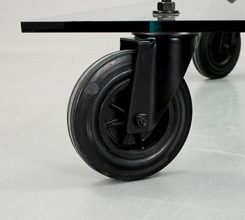 SOFFBORD, "Tavolo con ruote", Gae Aulenti, Fontana Arte, Italien.