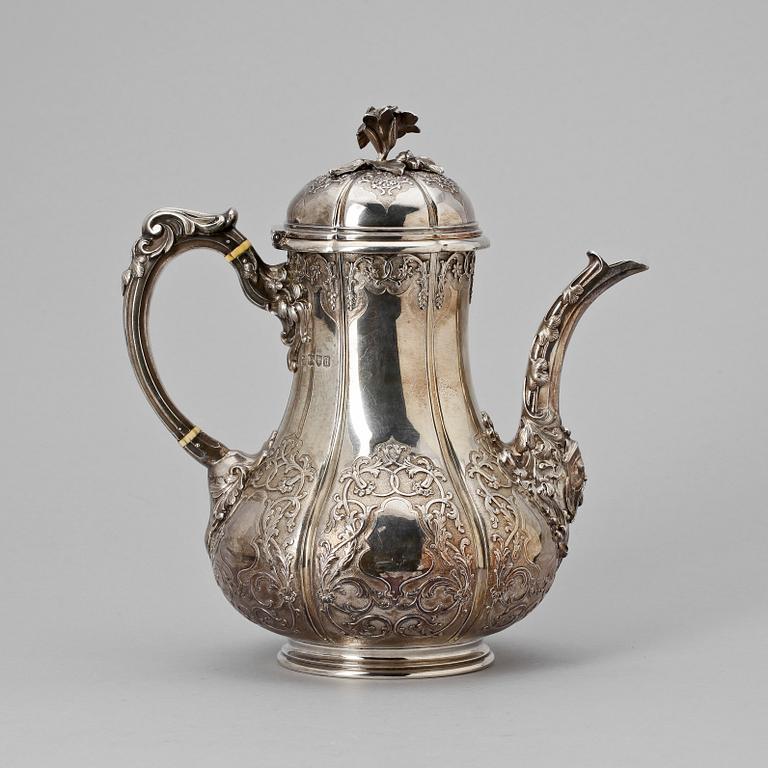 KAFFEKANNA, silver. London, England, 1899. Vikt ca 1177.