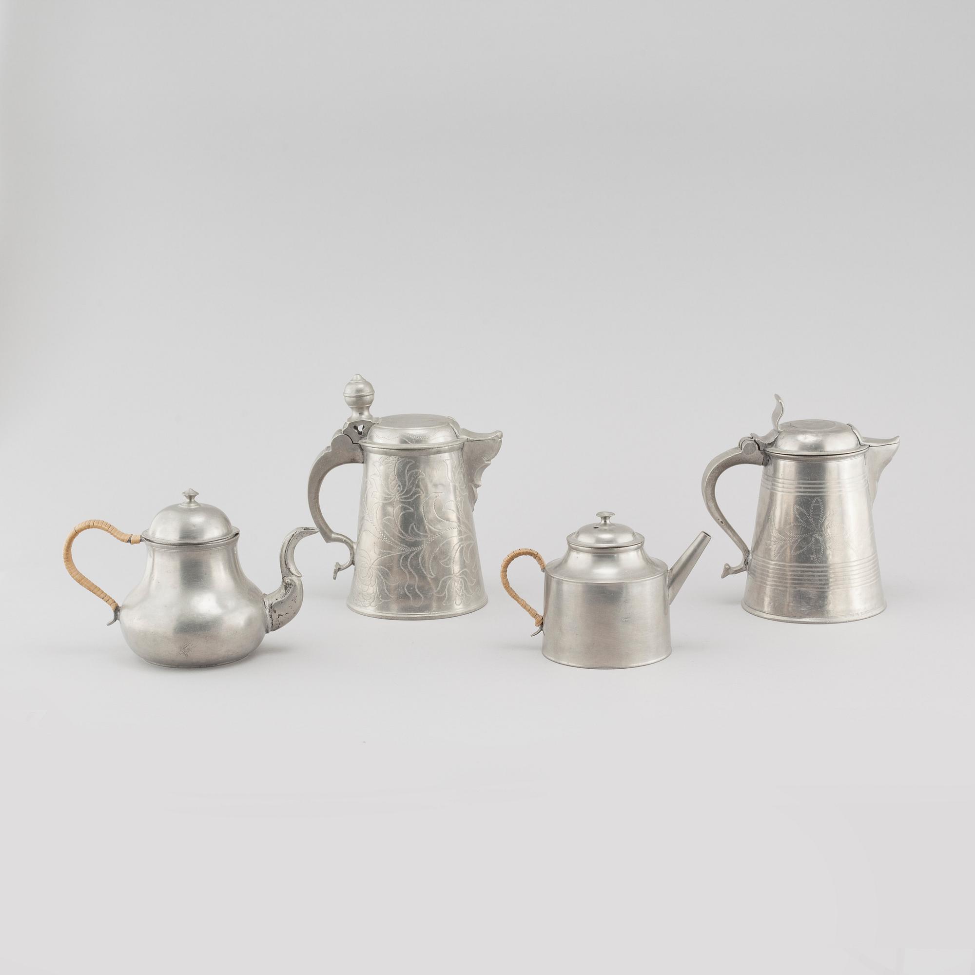 Two tankards and two pots in pewter, i a by Pehr Henrik Lundén in Lidköping, 19th century.