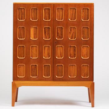 Carl Cederholm, a Swedish Modern cabinet, Stil & Form, Stockholm, 1940s-50s.