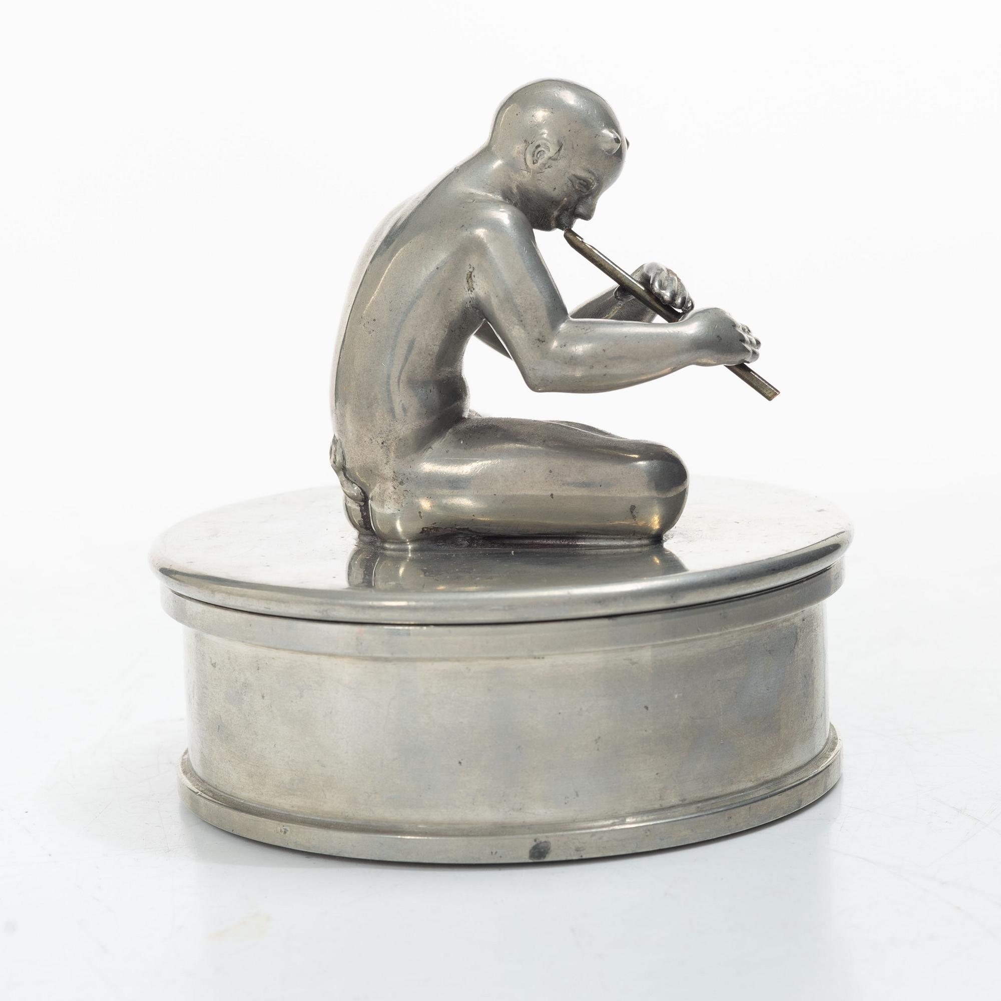 Nils Fougstedt, a pewter and brass lidded jar, Firma Svenskt Tenn, 1949, the jar with model nr A31.