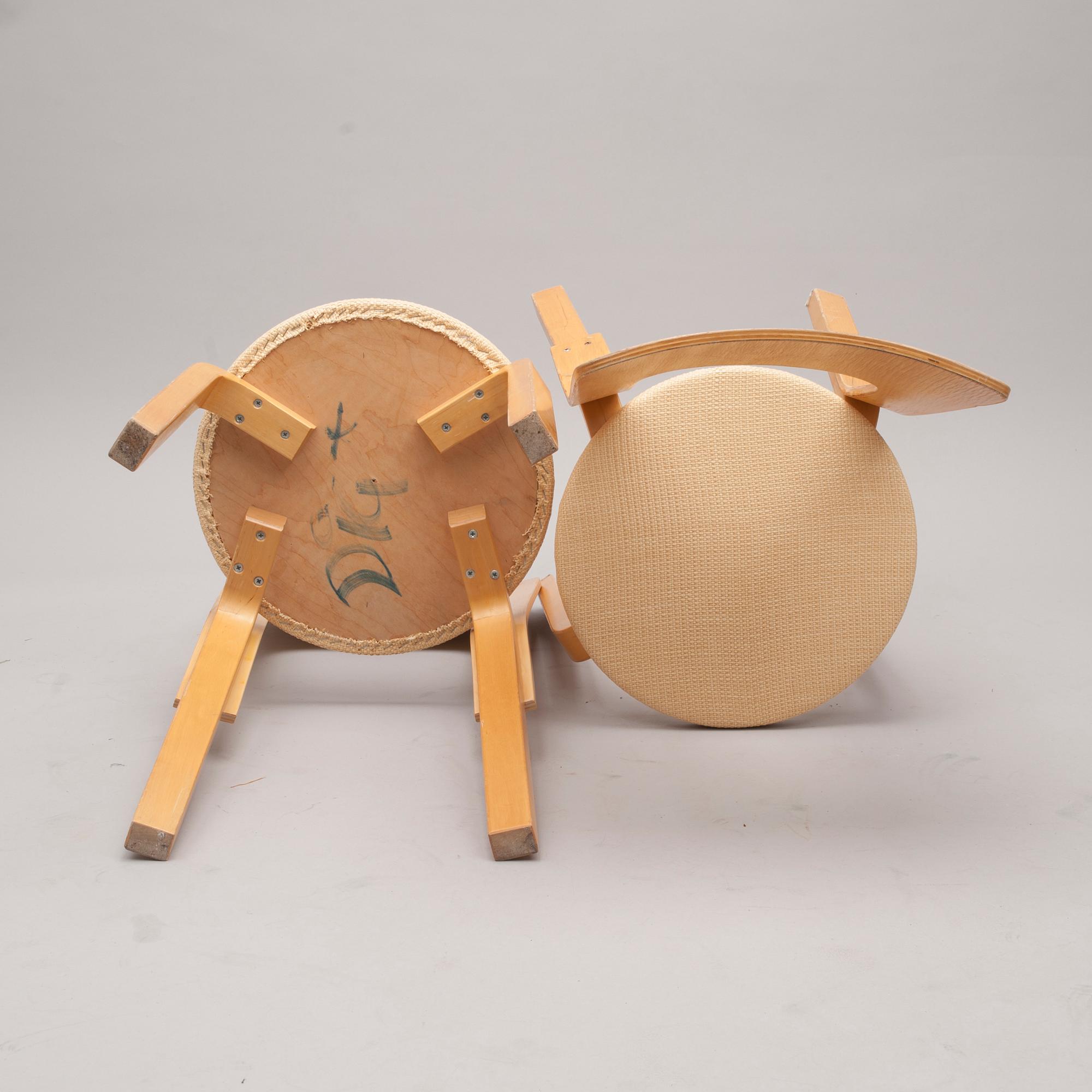 STOLAR, 2 st, modell 66, Alvar Aalto, Artek 1980-tal.