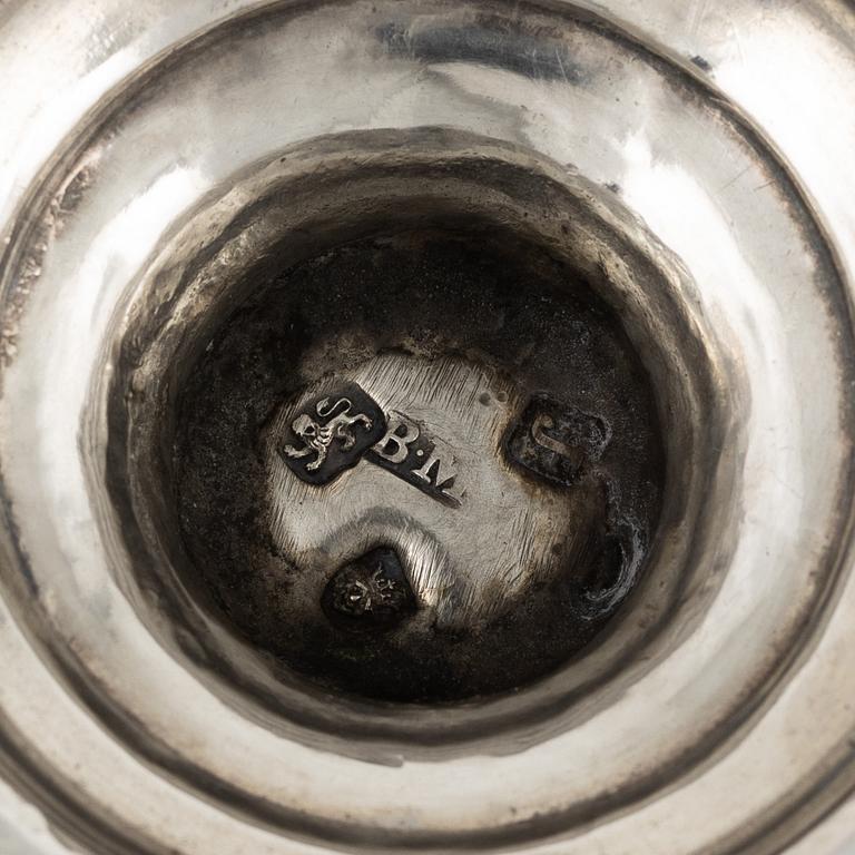 An English silver sugar shaker, marks of Benjamin Mordecai, London 1781.