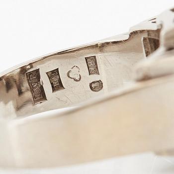 Ring 18K vitguld med gammalslipade diamanter.
