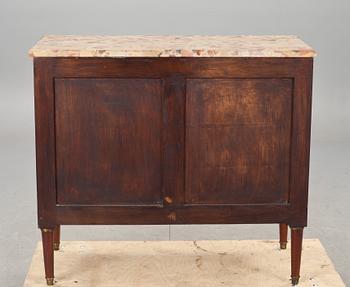 BYRÅ, gustaviansk stil, 1900-talets första hälft.