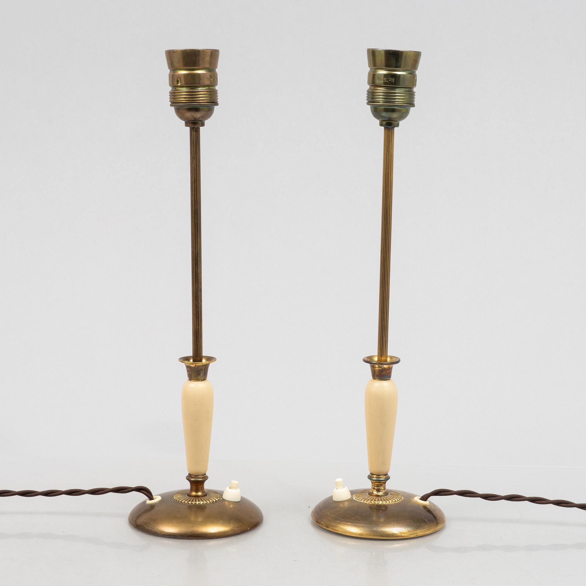 Bertil Brisborg, a pair of table lamps model "32149", Nordiska Kompaniet, 1940s-50s.