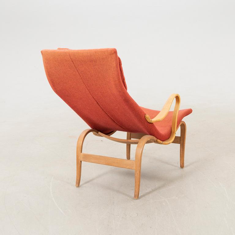 Bruno Mathsson, lounge chair, Värnamo dated 1943.