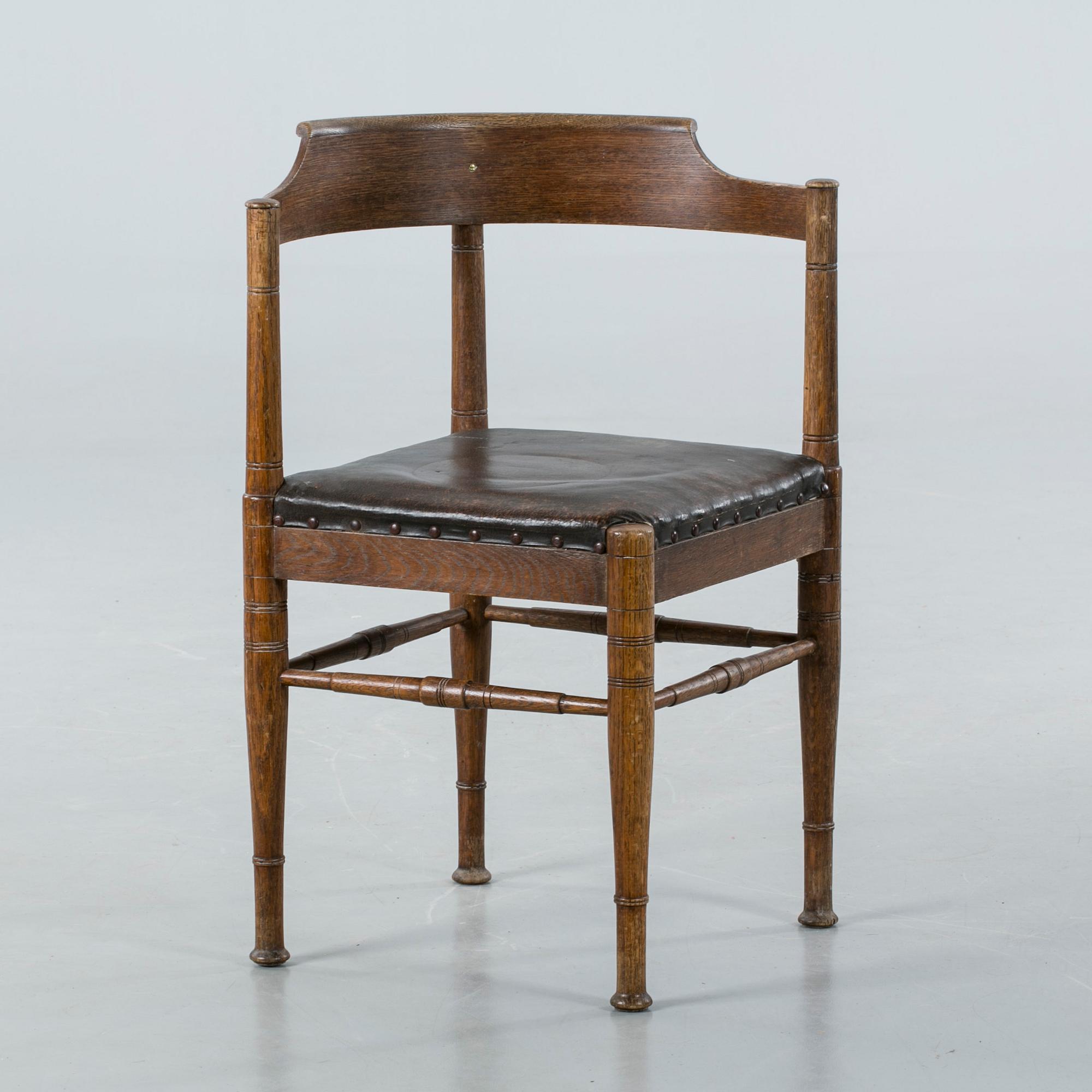 PUDERSTOL, omkring 1900.