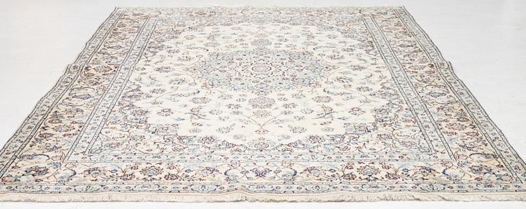Rug, Nain, Part Silk, S.K 9 LAA, approx. 343 x 243 cm.